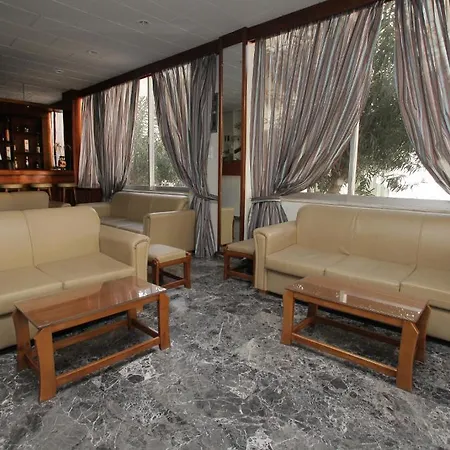 Hotel Evans 2*