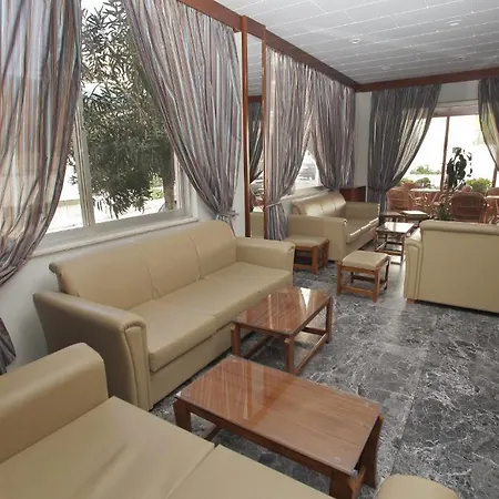 Evans Hotel 2*