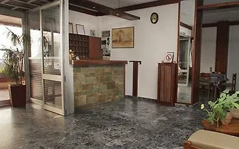 Evans Hotel